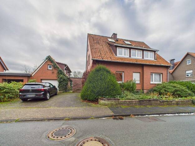 Mehrfamilienhaus zum Kauf 320.000 € 5 Zimmer 180 m² 718 m² Grundstück Silixen Extertal 32699