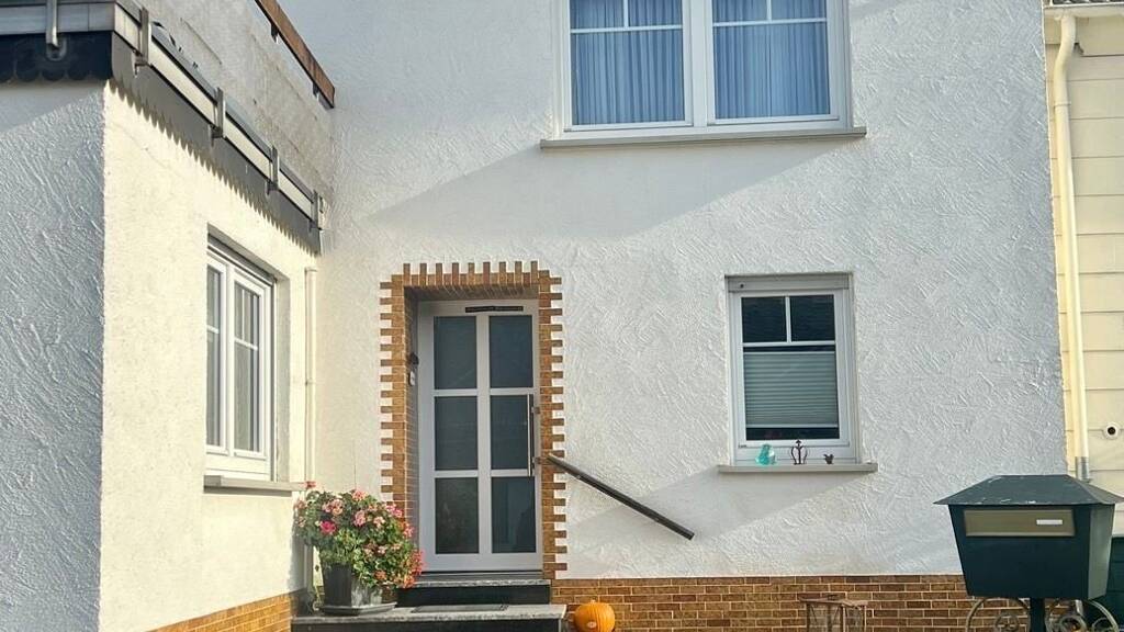 Einfamilienhaus zum Kauf 275.000 € 8 Zimmer 160 m² 670 m² Grundstück frei ab sofort Arzfeld 54687