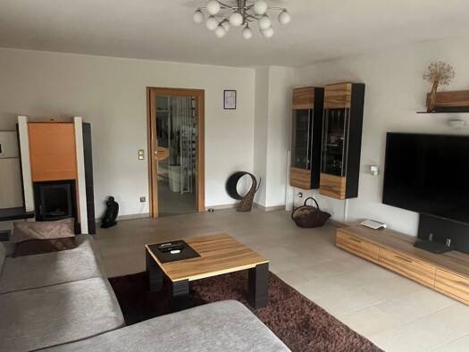 Maisonette zur Miete 1.000 € 2,5 Zimmer 90 m² Geschoss 1/2 frei ab sofort Feucht Feucht 90537