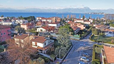 Villa zum Kauf 1.600.000 € 4 Zimmer 280 m² frei ab sofort via Aosta 33 Sirmione 25019