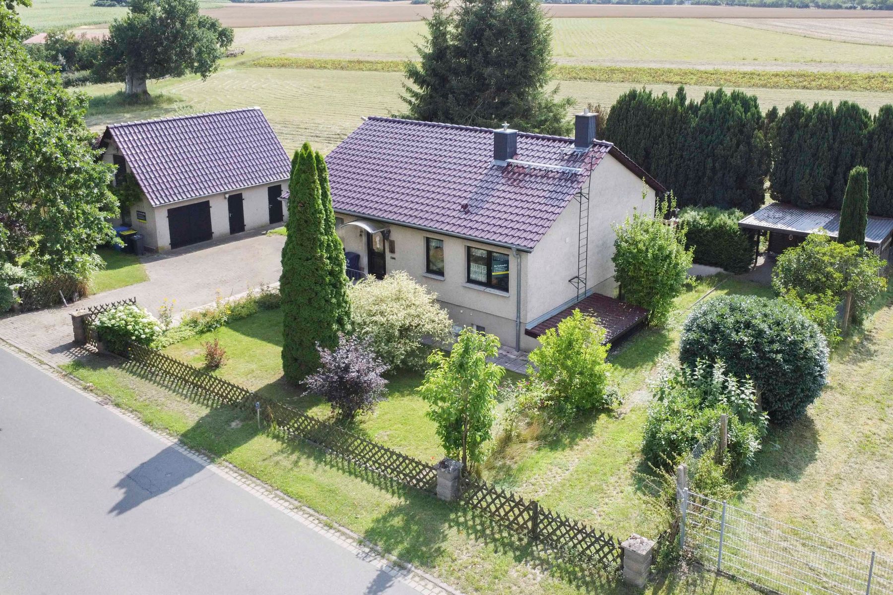 Immobilie zum Kauf als Kapitalanlage geeignet 254.000 € 5 Zimmer 131 m²<br/>Fläche 1.401,2 m²<br/>Grundstück Carwitzer Chaussee 18 Neuhof Feldberger Seenlandschaft 17258