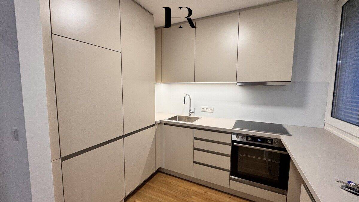 Mieszkanie 4-pokojowe, 103 m²