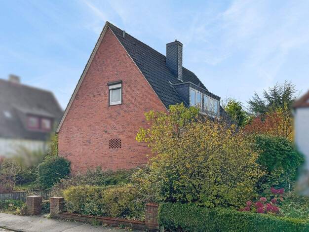 Einfamilienhaus zum Kauf 399.000 € 5 Zimmer 138,1 m² 684 m² Grundstück Hassee Kiel 24113