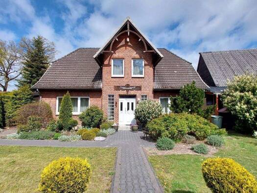 Einfamilienhaus zum Kauf 389.000 € 1 Zimmer 240 m² 4.066 m² Grundstück Grauen Neuenkirchen 29643