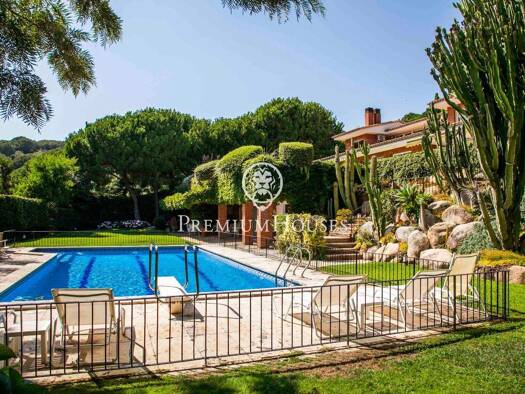 Einfamilienhaus zum Kauf 2.700.000 € 7 Zimmer 637 m² 4.000 m² Grundstück Sant Vicenç de Montalt 08394