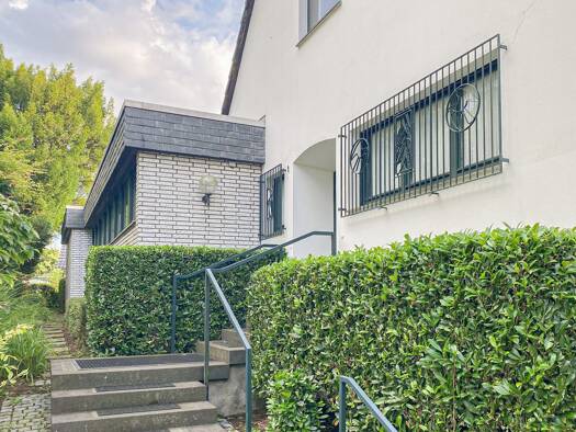 Einfamilienhaus zum Kauf 695.000 € 9 Zimmer 220 m² 812 m² Grundstück Erkrath Erkrath 40699