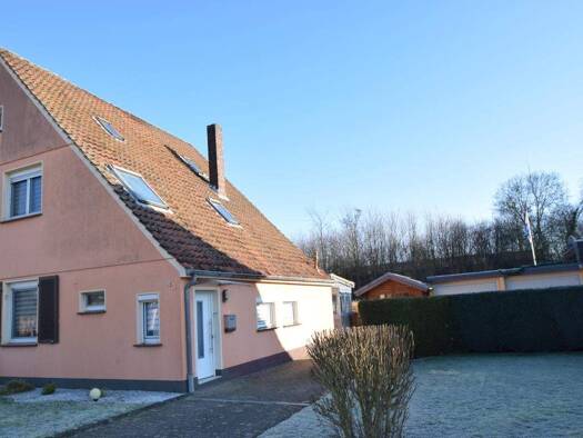 Doppelhaushälfte zum Kauf 249.000 € 3 Zimmer 112,6 m² 572 m² Grundstück frei ab 01.03.2026 Beverstr. 43 Rünthe Bergkamen 59192