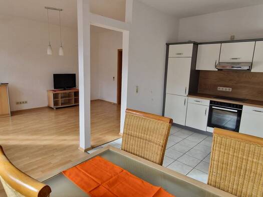 Wohnung zur Miete 700 € 2 Zimmer 74 m² Geschoss 3/4 frei ab sofort Reudnitz-Thonberg Leipzig 04317