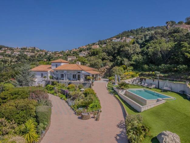 Villa zum Kauf 1.350.000 € 7 Zimmer 190 m² Les Issambres Roquebrune-sur-Argens 83380
