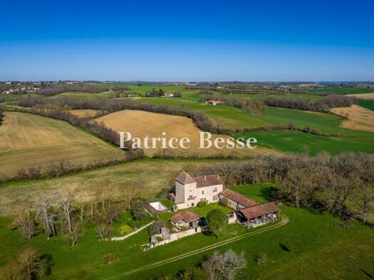 Villa zum Kauf 586.000 € 8 Zimmer 570 m² 50.500 m² Grundstück Lectoure 32700