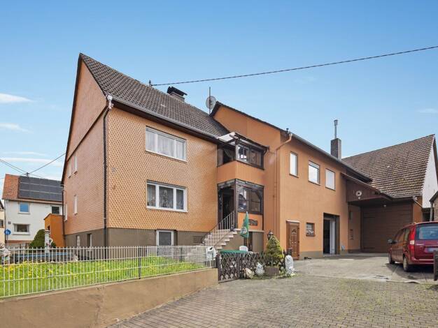 Einfamilienhaus zum Kauf 244.000 € 10 Zimmer 242,9 m² 859 m² Grundstück Sellnrod Mücke 35325