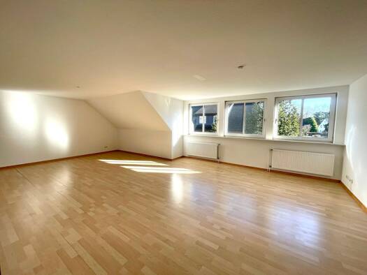 Wohnung zur Miete 900 € 3 Zimmer 104 m² Geschoss 2/3 frei ab 01.01.2027 Bad Oldesloe 23843