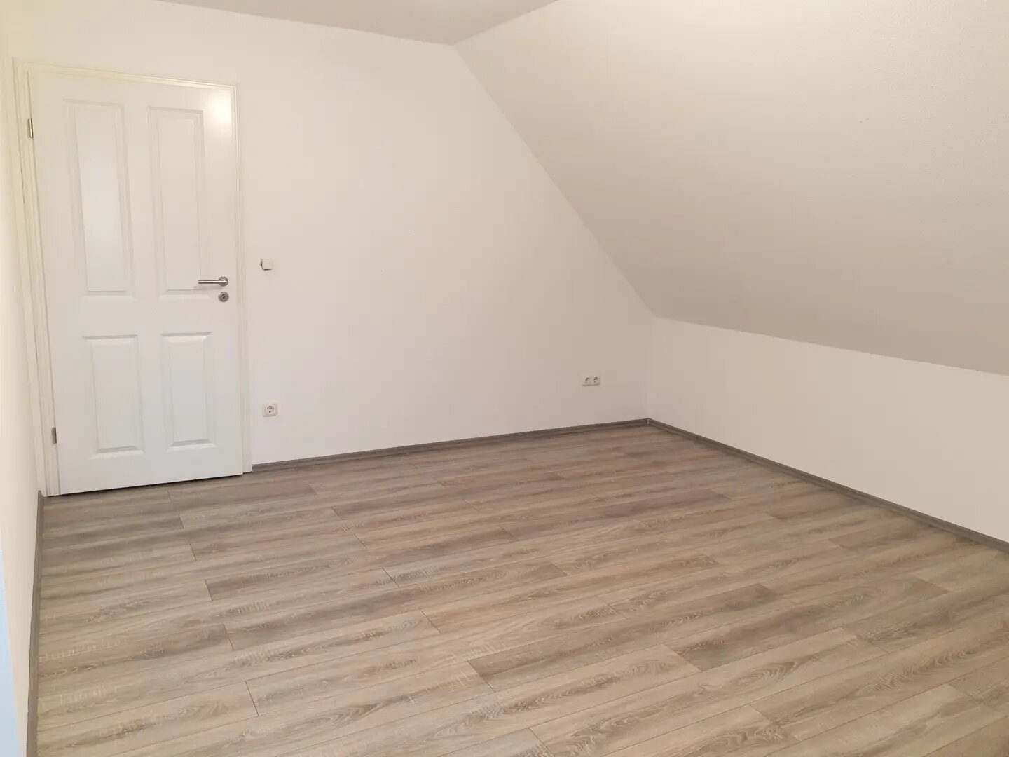 Wohnung zur Miete 700 € 4,5 Zimmer 136 m²<br/>Wohnfläche ab sofort<br/>Verfügbarkeit Am Sportplatz Binz Binz 18609