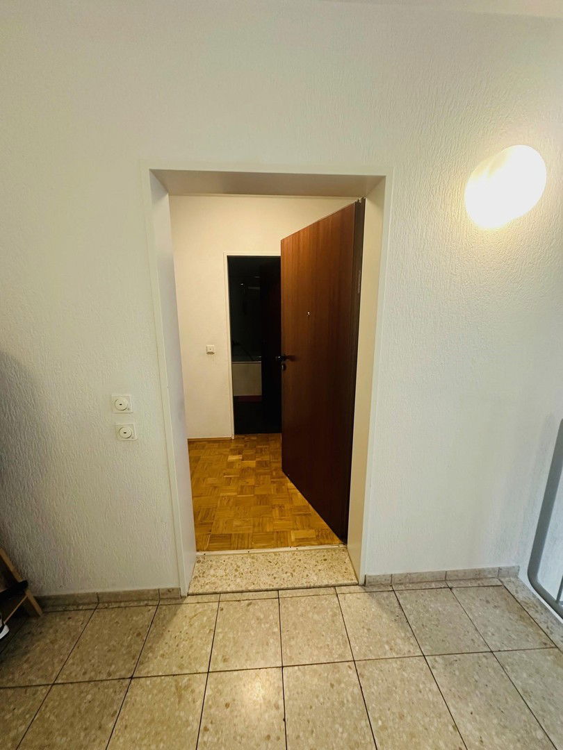 Wohnung zur Miete 850 € 2 Zimmer 72,8 m²<br/>Wohnfläche 3.<br/>Geschoss 01.06.2025<br/>Verfügbarkeit Zentrum Ratingen 40878