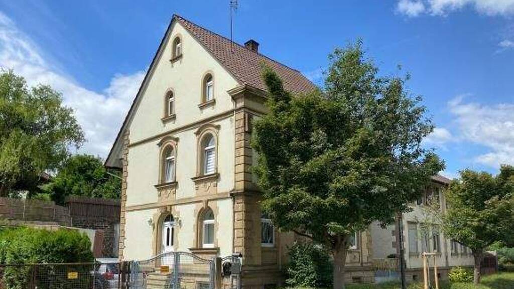 Mehrfamilienhaus zum Kauf als Kapitalanlage geeignet 198.900 € 6 Zimmer 115 m² 632 m² Grundstück Sulzfeld 75056
