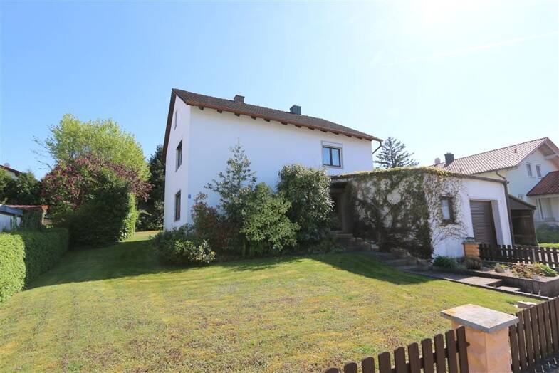 Haus zum Kauf 399.000 € 6 Zimmer 131,7 m² 1.026 m² Grundstück frei ab sofort Mamming Mamming 94437