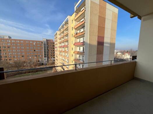 Studio zur Miete 230 € 1 Zimmer 35 m² 6. Geschoss frei ab sofort Moseler Straße 8 Pölbitz Zwickau 08058