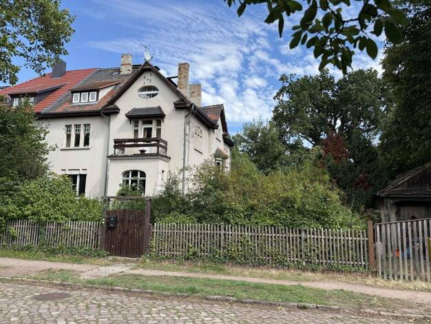 Doppelhaushälfte zum Kauf 1.450.000 € 12 Zimmer 280 m² 2.352 m² Grundstück Dölau Halle / Dölau 06120