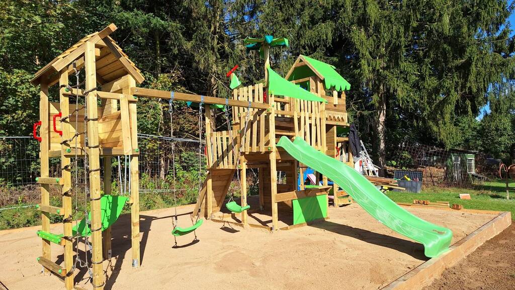 Wohnung zur Miete 1.250 € 4 Zimmer 95 m² Geschoss 1/2 frei ab 01.08.2026 Müssen 21516