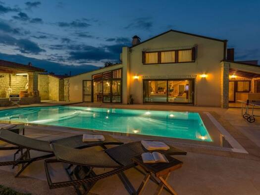 Haus zum Kauf 1.250.000 € 4 Zimmer 300 m² Marčana 52208
