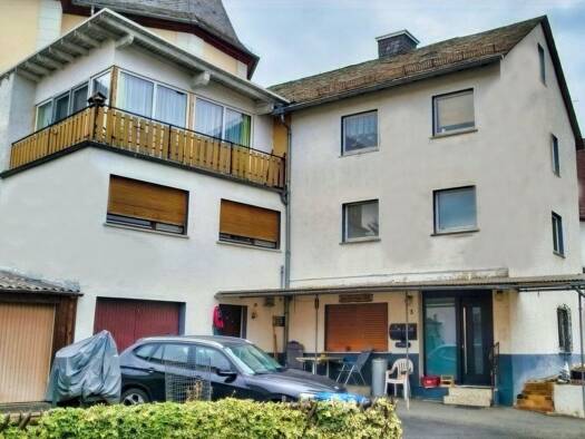 Mehrfamilienhaus zum Kauf 225.000 € 8 Zimmer 172,2 m² 327 m² Grundstück Hasselbach Weilrod 61276