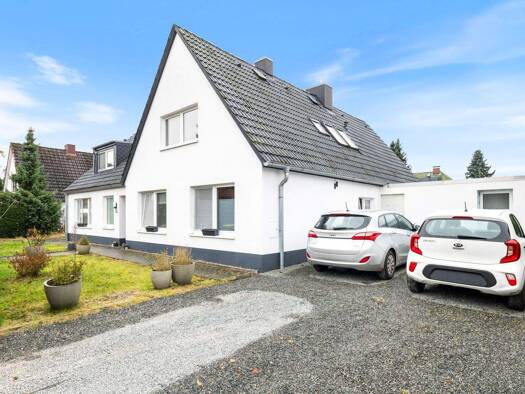 Mehrfamilienhaus zum Kauf 880.000 € 9 Zimmer 241,9 m² 892 m² Grundstück Poppenbüttel Hamburg 22399