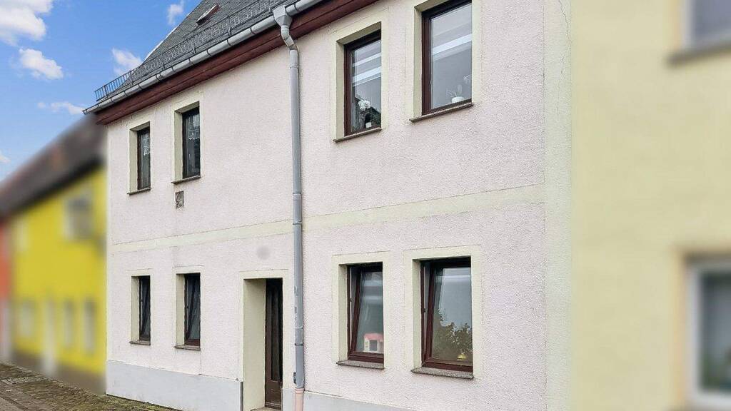 Reihenmittelhaus zum Kauf 120.000 € 4 Zimmer 100,2 m² 300 m² Grundstück Mügeln 04769