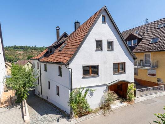 Mehrfamilienhaus zum Kauf 489.000 € 8 Zimmer 208 m² 230 m² Grundstück Benningen am Neckar 71726