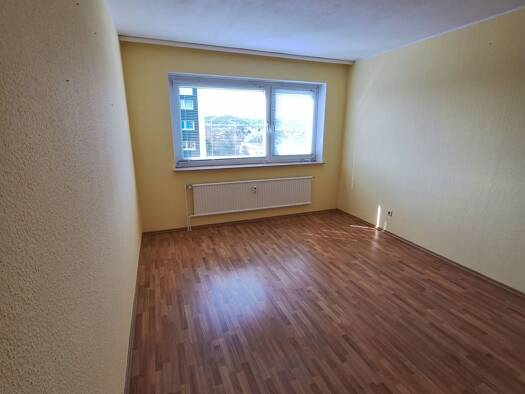 Wohnung zur Miete 790 € 3 Zimmer 85 m² Geschoss 7/12 frei ab 01.10.2026 Brandenburger Straße 1 Empelde Ronnenberg 30952