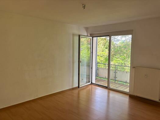 Wohnung zur Miete 600 € 4 Zimmer 85,7 m² 3. Geschoss Rathenaustraße 39 Debschwitz Gera 07548