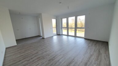 Wohnung zum Kauf 249.900 € 3 Zimmer 84 m² 1. Geschoss frei ab sofort Naumburg Naumburg 06618