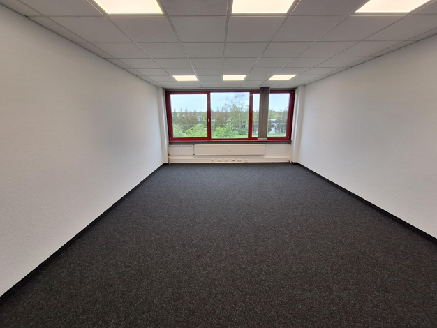 Bürofläche zur Miete provisionsfrei 7.964 € 1.225 m² Bürofläche Ferdinand-Porsche-Straße Bieber Offenbach am Main 63073