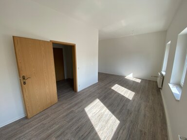 Wohnung zur Miete 285 € 2 Zimmer 56,7 m² EG Weißwasser/O.L. 02943