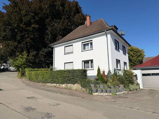 Mehrfamilienhaus zum Kauf provisionsfrei 479.000 € 10 Zimmer 277 m² Gottmadingen 78244