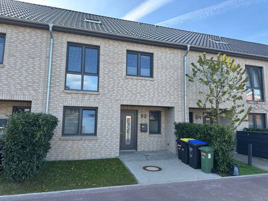 Reihenmittelhaus zur Miete 1.800 € 5 Zimmer 144 m² 156 m² Grundstück frei ab 01.05.2026 Borkumer Ring 62 Eversten Oldenburg 26131