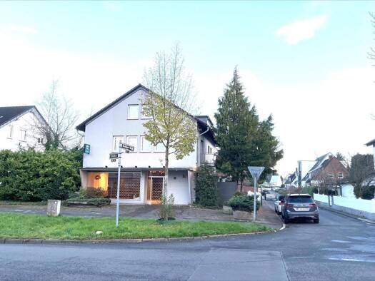 Mehrfamilienhaus zum Kauf als Kapitalanlage geeignet 890.000 € 10 Zimmer 310 m² 428 m² Grundstück Reutlinger Straße 9 Urdenbach Düsseldorf 40593