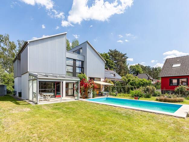 Doppelhaushälfte zum Kauf 649.000 € 4,5 Zimmer 111 m² 350 m² Grundstück Berlin 13503