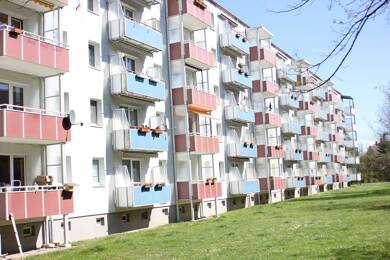 Wohnung zur Miete 540 € 4 Zimmer 63,5 m² Dachgeschoss, 4. Geschoss frei ab sofort Plöner Str. 10 Lankow Schwerin 19057