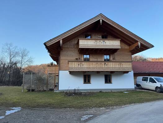 Wohnung zur Miete 2.190 € 7 Zimmer 180 m² Geschoss -1/3 frei ab sofort Wiesen Surberg 83362