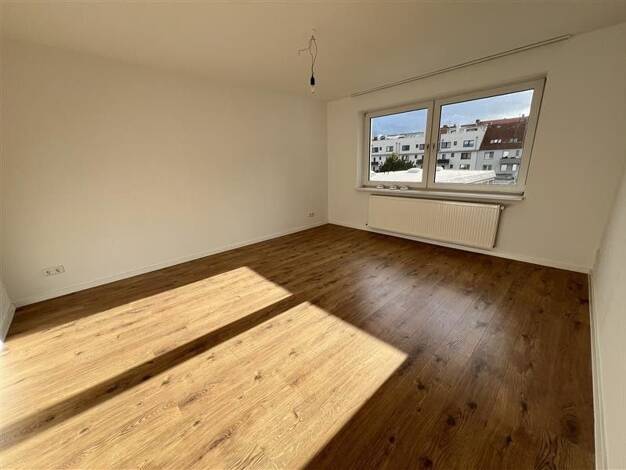 Wohnung zur Miete 875 € 2 Zimmer 56 m² 3. Geschoss frei ab 10.10.2026 Kornstraße 39 Nordstadt Hannover 30167