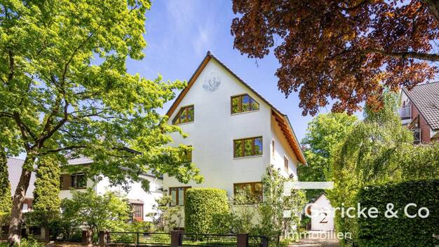 Haus zum Kauf 1.600.000 € 7,5 Zimmer 252 m² 633 m² Grundstück Marienthal Hamburg 22043