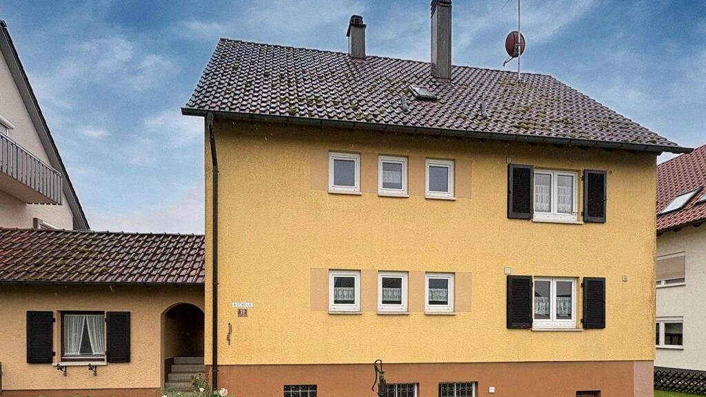 Mehrfamilienhaus zum Kauf 556.000 € 6 Zimmer 178 m² 532 m² Grundstück frei ab sofort Deckenpfronn 75392