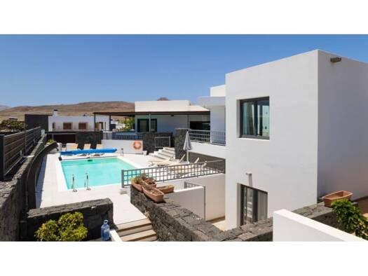 Villa zum Kauf 1.200.000 € 5 Zimmer 324 m² 714 m² Grundstück Yaiza 00000