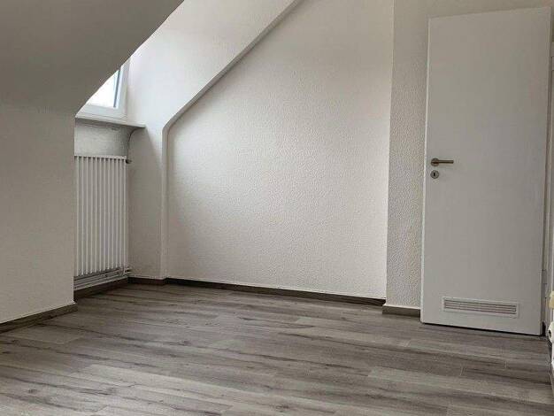 Wohnung zur Miete 750 € 2 Zimmer 48 m² 4. Geschoss frei ab 01.04.2026 Eynattener Str. Aachen 52064