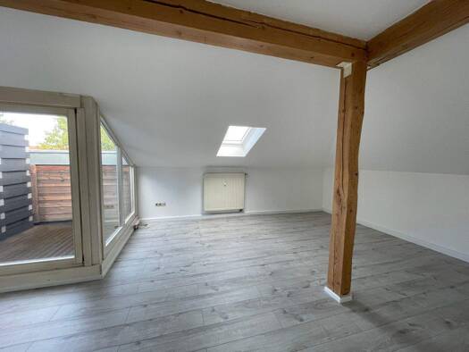 Studio zur Miete 590 € 1 Zimmer 53 m² 4. Geschoss frei ab 01.04.2026 Schweinau Nürnberg 90441