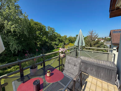 Wohnung zum Kauf 265.000 € 3 Zimmer 65,9 m² Dachgeschoss Weingarten Freiburg im Breisgau 79114