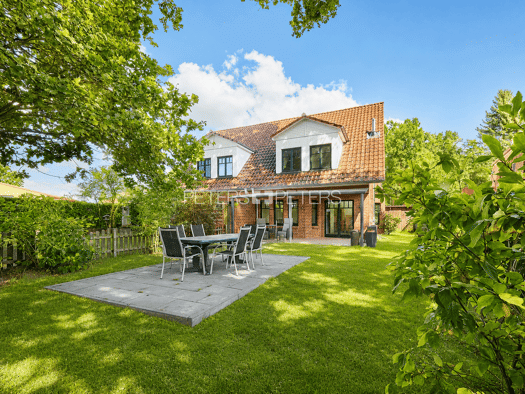 Doppelhaushälfte zum Kauf 449.000 € 4 Zimmer 121,1 m² 483 m² Grundstück Erbstorf Adendorf 21365