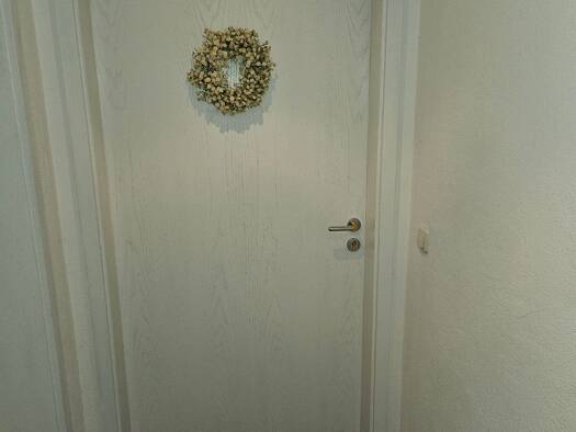 Wohnung zur Miete 450 € 1,5 Zimmer 41 m² frei ab 01.03.2026 Bürgermeister-Denk-Straße 4 Abens Au in der Hallertau 84072