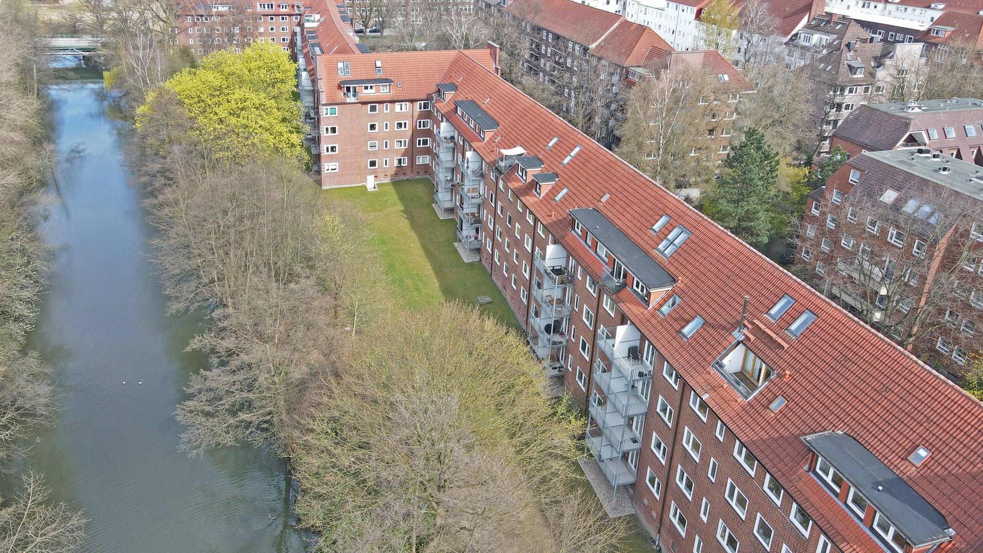 Wohnung zum Kauf 335.000 € 2 Zimmer 49 m²<br/>Wohnfläche 3.<br/>Geschoss Barmbek - Nord Hamburg 22305