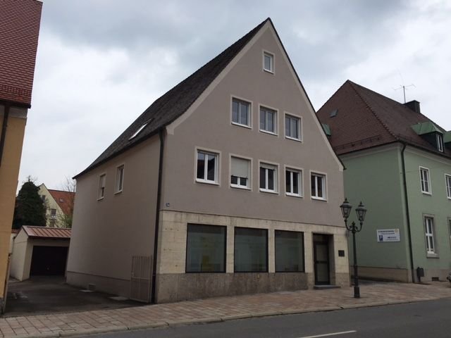 Wohnung zur Miete 800 € 3 Zimmer 95 m²<br/>Wohnfläche 2.<br/>Geschoss 01.01.2025<br/>Verfügbarkeit Donauwörth Donauwörth 86609